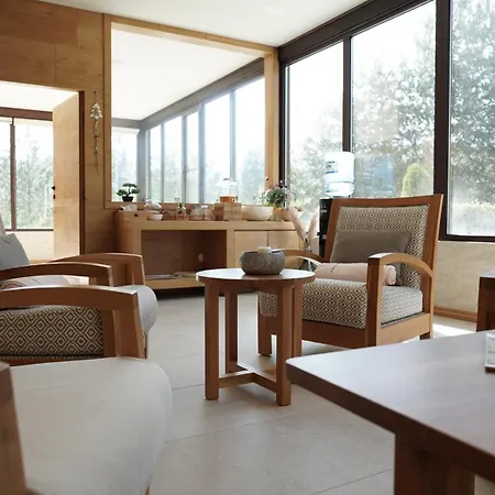 комплекс белите скали *