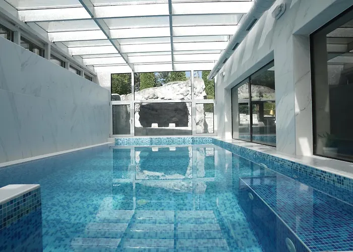 комплекс белите скали *