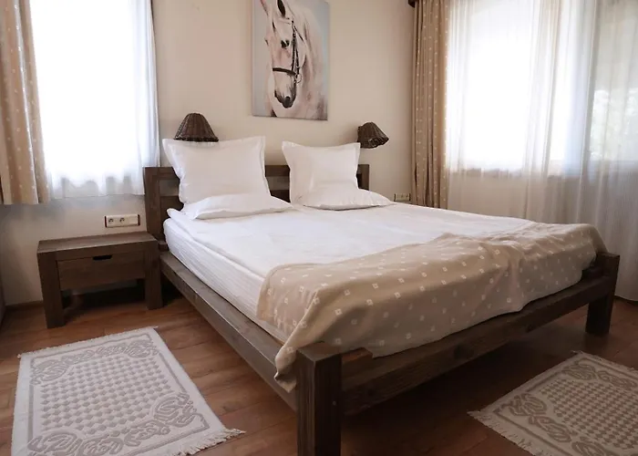 комплекс белите скали Θέρετρο *